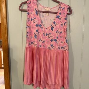 Matilda Jane Pink and Blue Floral Tunic size medium, EUC